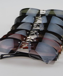 Kính râm nam chống tia UV phong cách thời trang mới