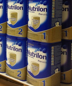 Bán sỉ, lẻ sữa Nutrilon Séc xách tay giá cực tốt, giao hàng toàn quốc