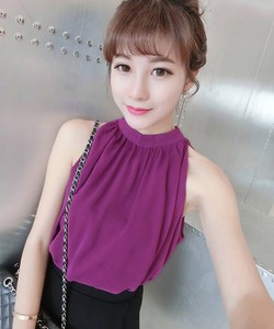 SƠ MI CỔ DÚM SÁT NÁCH sz: s,m,l,xl màu: tím cẩm, đỏ, vàng mơ chất: lụa cát Giá Bán: 170k