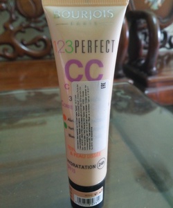 Kem nền CC Hàng Pháp xuất Nga