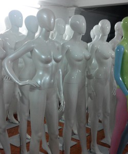 Manocanh cao cấp giá rẻ có bảo hành