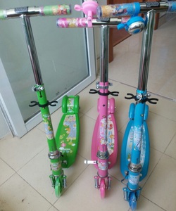 Chuyên xe trượt scooter 3 bánh phát sáng, xe trượt 2 bàn đứng cho bé, bể bơi mini