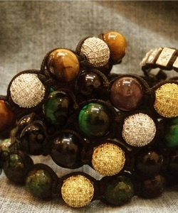 Vòng đá phong thủy thiên nhiên,mặt dây,bạc,và rất nhiề mẫu vòng thiết kế độc đẹp lạ khác