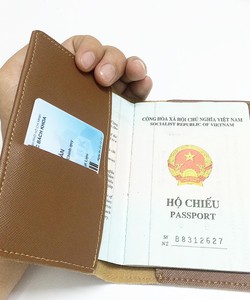 Passport cover 100k miễn phí Charm và Tag ship hàng toàn quốc.