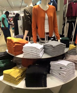 Áo cardigan H M Auth