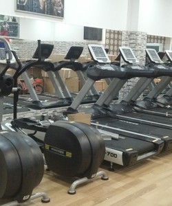 Máy chạy bộ AC 7hp S700 38 triệu