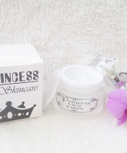 Face táo trắng mịn trẻ hóa da