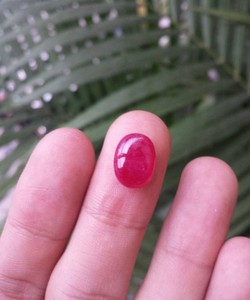 Viên ruby thiên nhiên 8.2ct thịt ngọc đẹp màu đẹp khối đẹp lên nhẫn mê ly luôn.giá yêu.