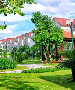 Chuyên bán các căn BT vinhomes riverside hoa sữa siêu đẹp,giá siêu rẻ.0917469392