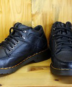 Dr.martens Made in vietnam Giầy thật da thật giá trị thật