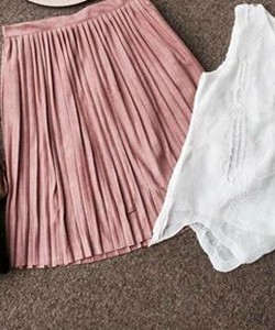 Thanh lý e chân váy xòe xếp li màu nâu siêu tây siêu sang new 100% ạ