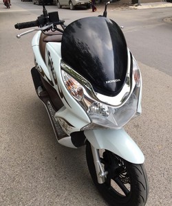 Bán xe PCX 125 Fi 2010 mầu Trắng 30N ít sử dụng C,chủ bán 34,5 triệu đi hơn 1van km 2 chìa khoá gương giữ gìn