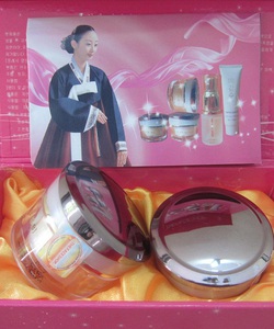 Bộ mỹ phẩm trị nám, tàn nhang, dưỡng trắng da THE FACE SHOP 2in1