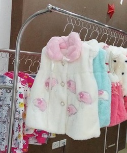 Tulu shop p3: Nhiều áo khoác, áo len, mũ xinh và quần đẹp cho bé trai bé gái nhà ta ạ