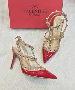 Giày VALENTINO hàng cao cấp Đảm bảo chất lượng Có hình thật Đủ màu, có size ngoại cỡ Cam kết chất lượng