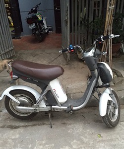 Hà Nội thanh lý xe ninja phanh đĩa mầu trắng mới 97%