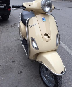 Bán vespa LX150 nhập italia 2009 Có Hsg 30H7 8376 đời 2 giây ga 1 chủ nữ sử dụng kỹ 30,5 triệu mầu Kem nguyên bản