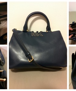 Túi Michael Kors xách tay 100% authentic Navy Satchel