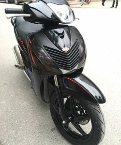 Gđ bán xe SH125i VN đời 2011 máy italia, 29 049 88 mầu Đen Sport 99tr,xe giữ nguyên bản từ mới,chính chủ,ít sử dụng