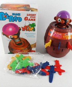 Đồ chơi đâm hải tặc