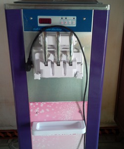 Cho thuê máy làm kem tươi tại TPHCM