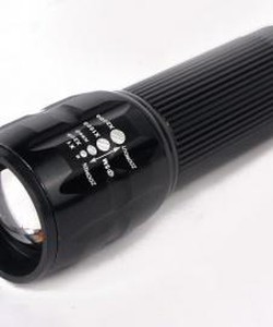 Đèn pin siêu sáng 3 cấp độ X2000