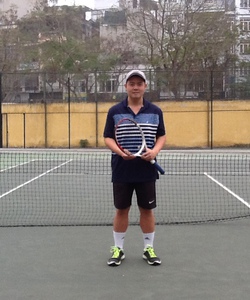 Dạy tennis cơ bản.