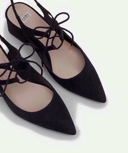Giày Zara vnxk siêu hot năm nay ạ