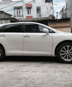 Bán chiếc Toyota Venza 2.7 màu trắng Ngọc Trai,xe cực chất