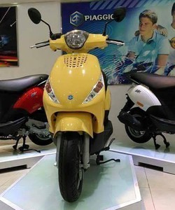 Đại lí piaggio zip tại hcm, tư vấn mua xe vespa trả góp