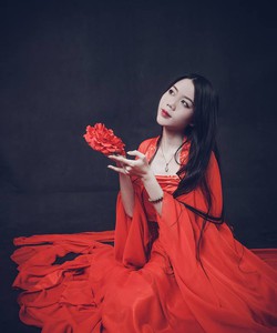 Chie shop : cho thuê váy cưới giá rẻ,đẹp chỉ từ 300K/ngày, váy dạ hội , yukata , hanbok , lolita..