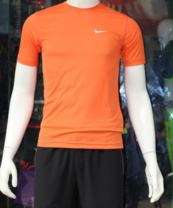 Một siêu phẩm Adidas Porsche Design