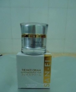 Kem trắng da trị nám, tàn nhang SAN EI