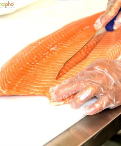 Cá hồi Nauy hiệu Leroy rất tươi ngon với chất lượng của châu âu