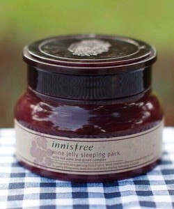 Mặt nạ ngủ rượu đỏ INNISFREE Wine Jelly Sleeping