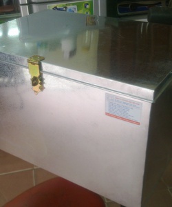 Hòm tôn hòm sắt