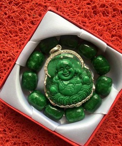 Shop bán buôn bán lẻ các vật phẩm phong thủy : mặt vòng ông tỳ hưu , hồ ly, thạch anh , thạch anh tóc , thiềm thừ ...