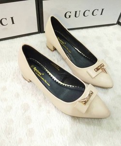 Giày gót vừa thấp vừa to mốt mới 2016