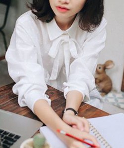 Áo sơ mi trắng cách điệu