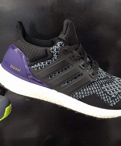 Adidas, Nike chào hè