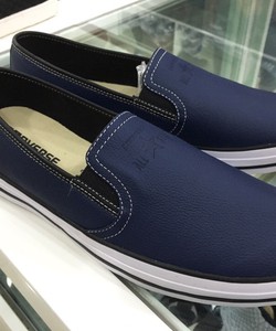 Giày lười converse