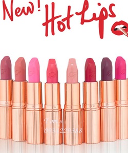 Son Charlotte Tilbury