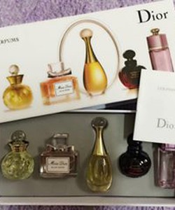 Bộ 5 mùi nước hoa hót nhất của hãng Dior