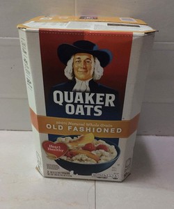 Yến mạch nguyên hạt Quaker Oats Old Fashioned