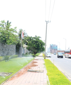 Lô Góc 236m2 3MT Đường Non Nước Đối Diện Bãi Tắm 12tr/m2