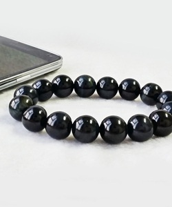 Vòng tay phong thủy đá Obsidian tự nhiên giá cực tốt.