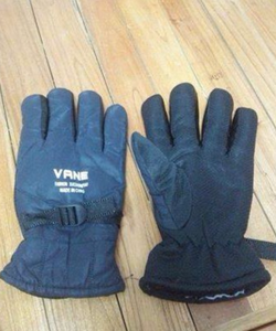 Găng tay chống trơn