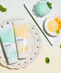 Kem dưỡng ẩm làm mát Missha Cooling Body Sorbet 200ml