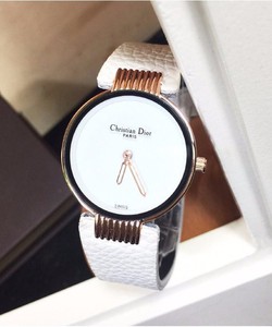 Đồng hồ nữ Christian Dior dây da phong cách đơn giản