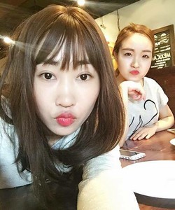 Thanh lí 2 bộ tóc giả